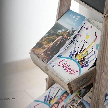 Gite Familial Ferme Des Aujes Falaen Onhaye Esterno foto